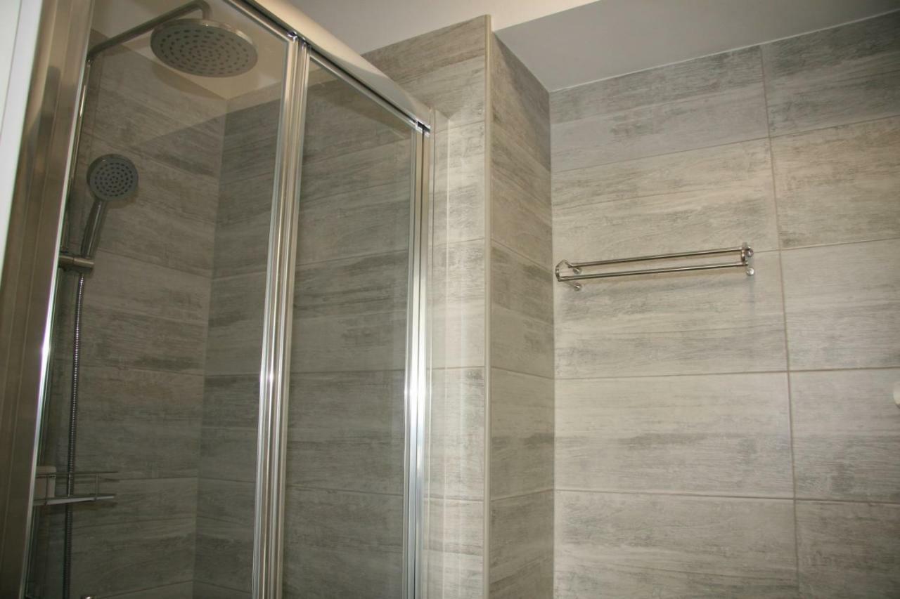Stylish Apartment In City Center Pula Exteriör bild